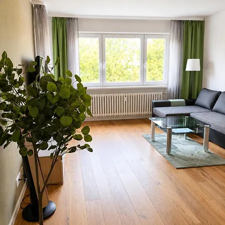Living - 75 Qm Mit 2 Schlafzimmern Und Wohnbereich *